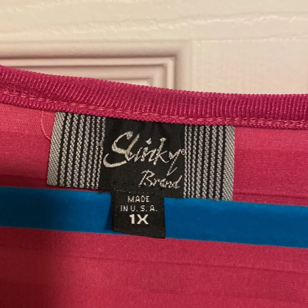 Stretchy Soft & Comfy 2 pc Pink Shorts Set with Ruffle Top - Picture 3 of 3